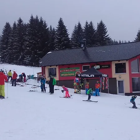 شقة Apartman Alfa Loučná pod Klínovcem