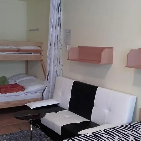 شقة Apartman Alfa *