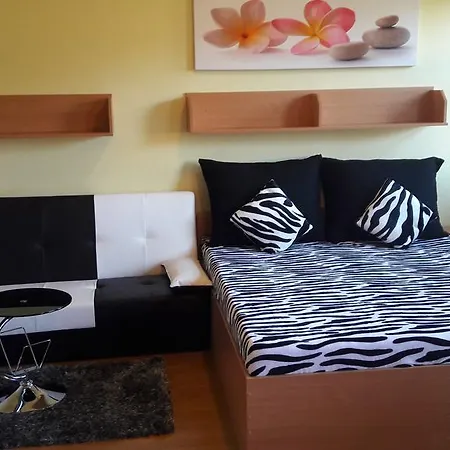 شقة Apartman Alfa *